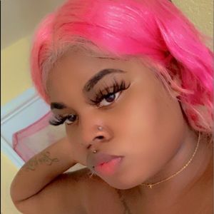 Meet your Posher, Rayshona